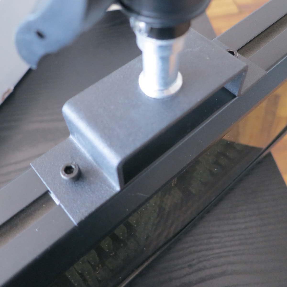 Large Red Color LED Race Timing Clock Timer with Tripod 5-inch High Character for Semi-Outdoor/Outdoor Running Events